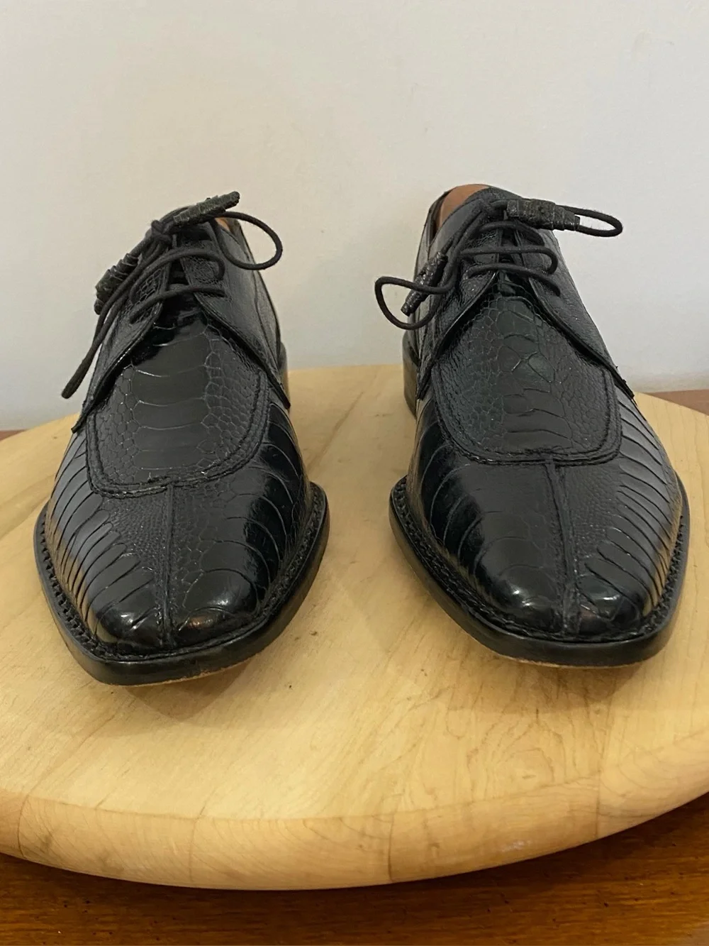 Mezlan gently used